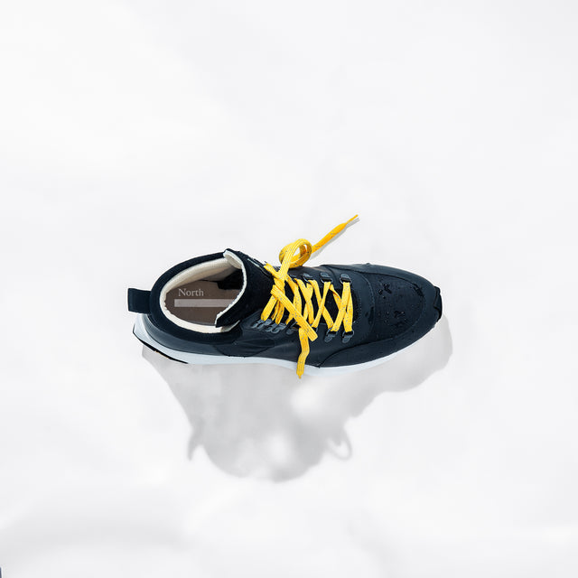 Alpine Hiker Carbon Black (Water-resistant)